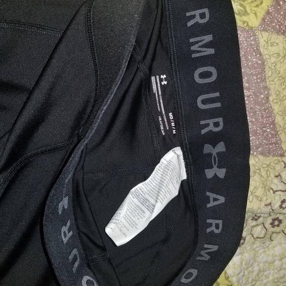 Under Armour Heat Gear Leggings - Picture 4 of 5